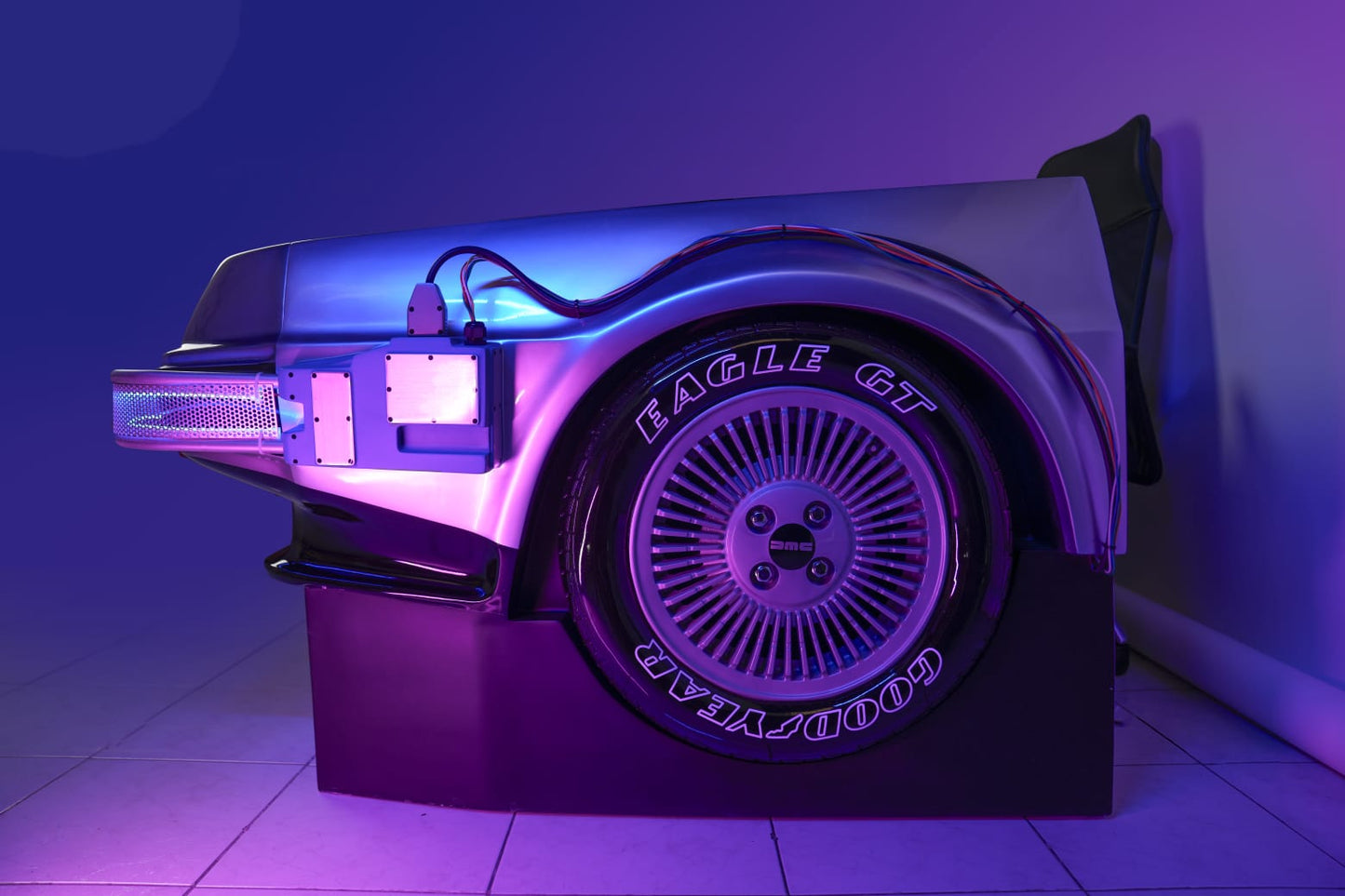 ESCRITORIO DELOREAN / Volver al Futuro