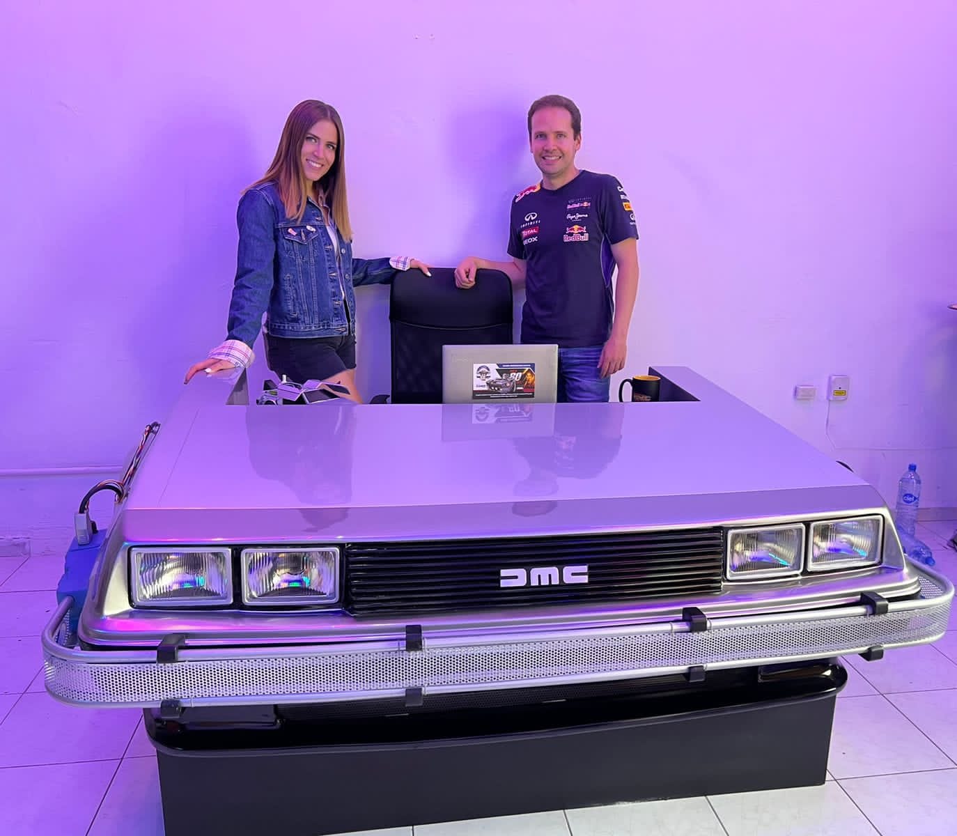 ESCRITORIO DELOREAN / Volver al Futuro