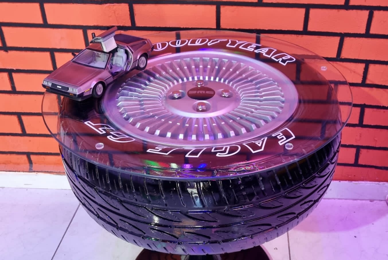 MESA DeLorean / Volver al Futuro