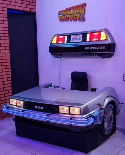 ESCRITORIO DELOREAN / Volver al Futuro