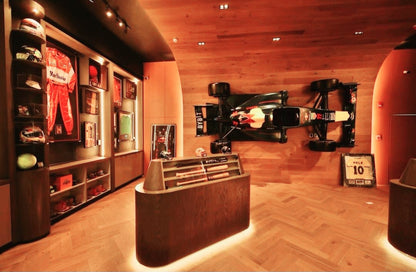 MONOPLAZA F1 decorativo escala real