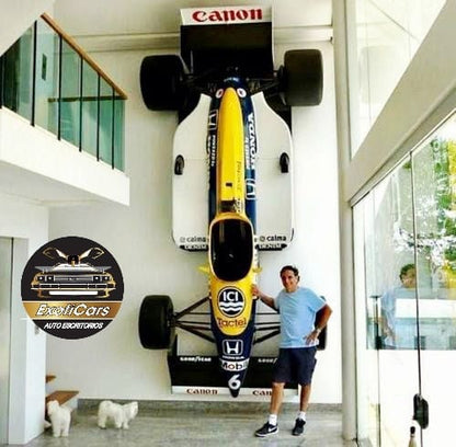 MONOPLAZA F1 decorativo escala real