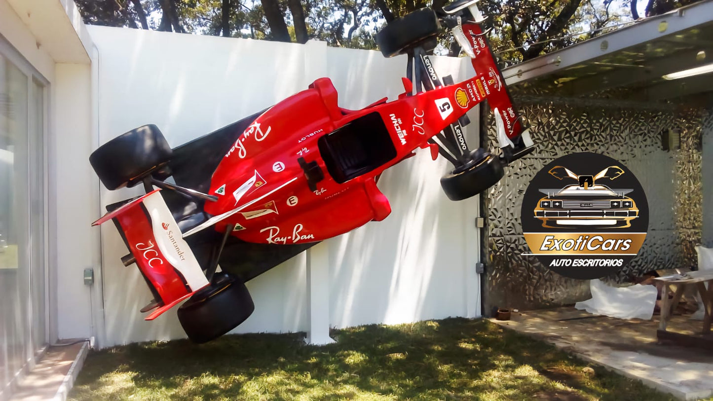 MONOPLAZA F1 decorativo escala real